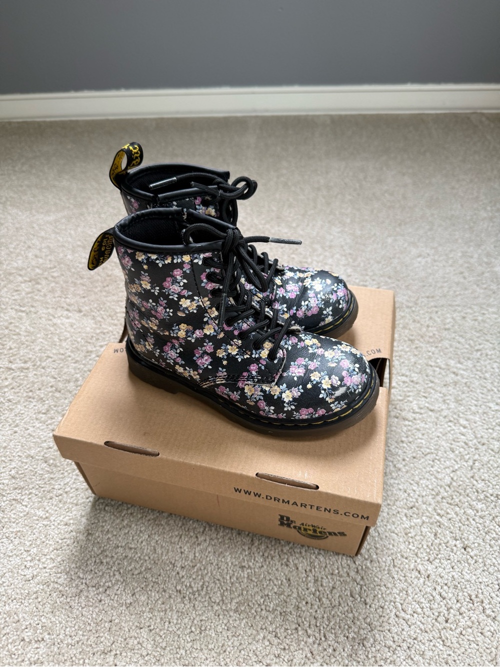Dr. Martens Brooklee Black Floral Boots Kids Size 10